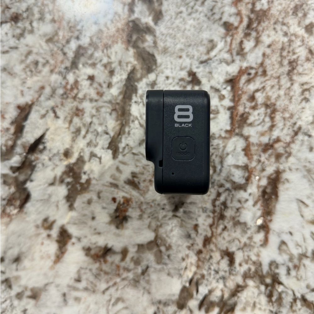 GoPro Black Adventure Camera Black 8 ultra HD - Picture 4 of 7